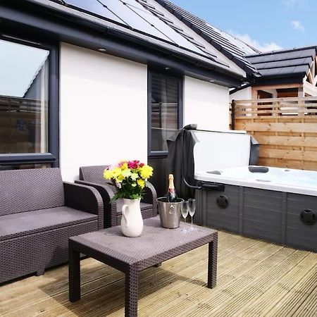 Hoxne Cottages - Daisy Cottage With Private Hot Tub York Exterior foto